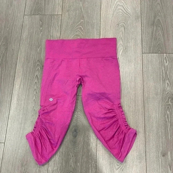 Lululemon Ebb and Flow Tight Size 6 Pink - Picture 1 of 12